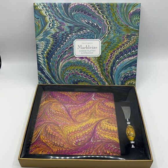 TWO’S COMPANY Marbleize Cheese Platter & Spreader - Picture 1 of 4
